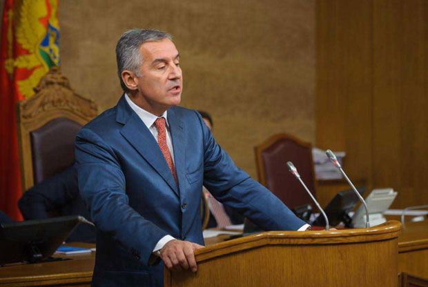 Посланик позвао Мила на двобој!